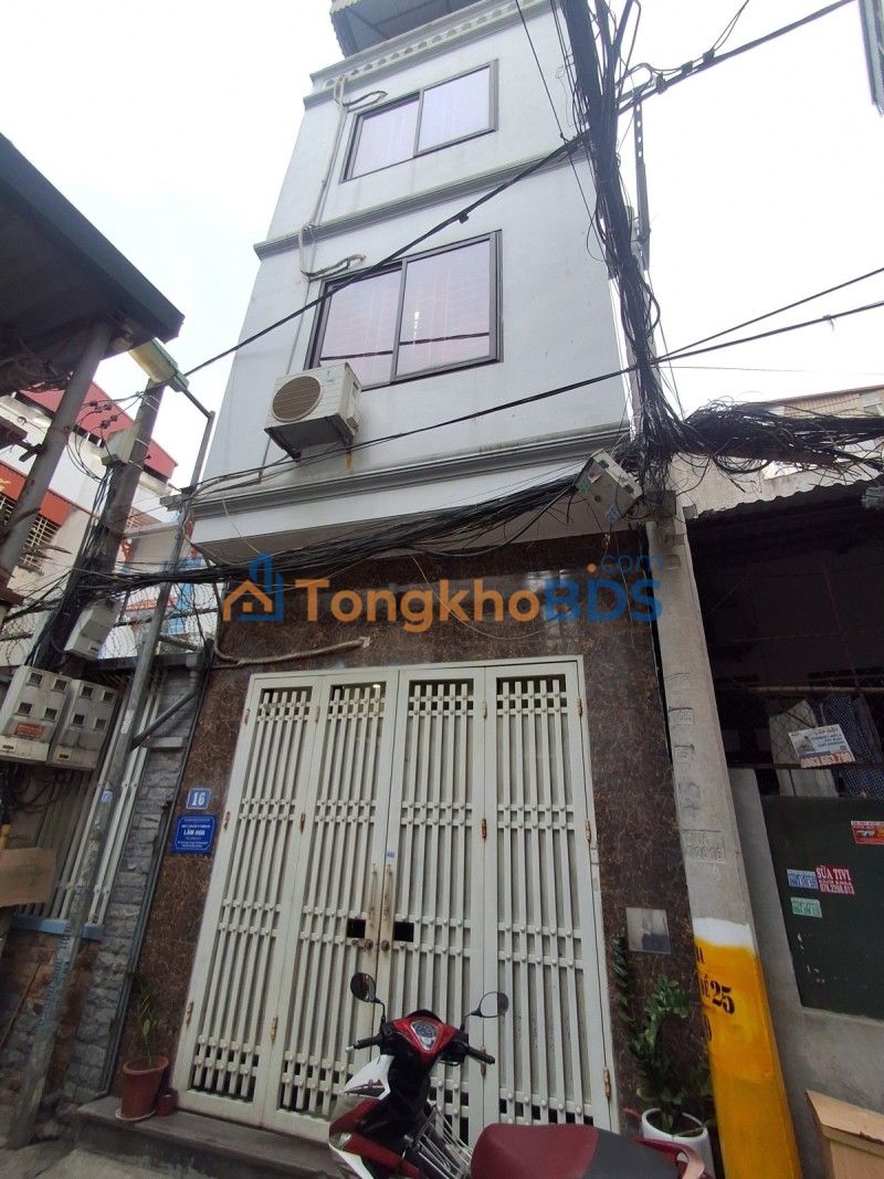 Nhà riêng Bồ Đề Long Biên 30m² 7.2 tỷ - Ô tô đỗ cửa