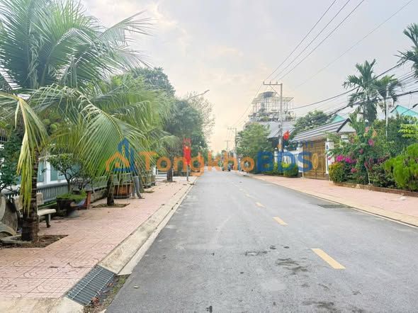 Warehouse Vĩnh Phú 23 270m² 10.8 tỷ - Hoạt động ngay