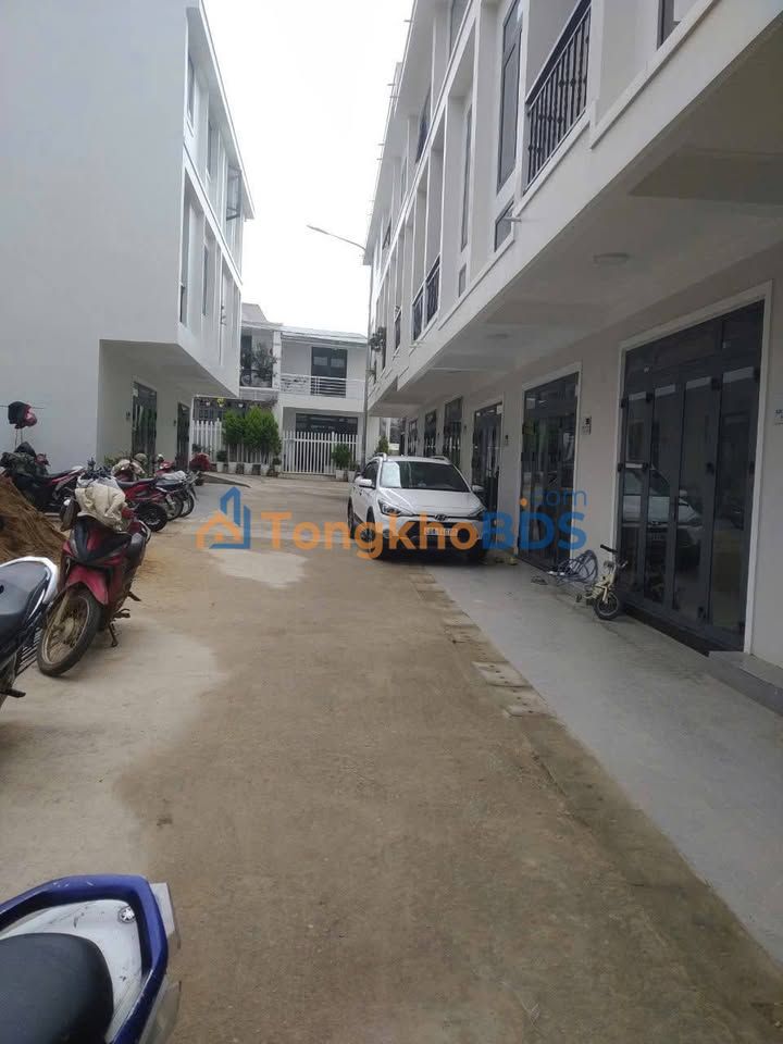 Nhà Lữ Gia Đà Lạt 60m² giá 4.3 tỷ - Ô tô vào tận nhà