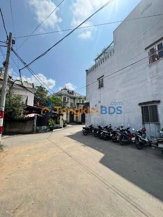 Nhà Tăng Nhơn Phú B 76m² 8 tỷ - Ô tô vào tận nhà