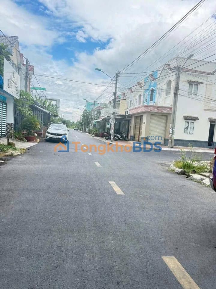 Nhà phố Phường 3 Vĩnh Long 68m² 2.3 tỷ - Mặt tiền kinh doanh