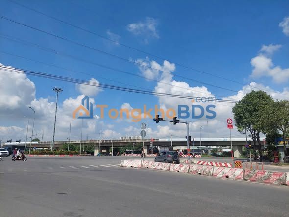 Đất nền Phú Hữu 80m² 6.1 tỷ - Hạ tầng hoàn thiện