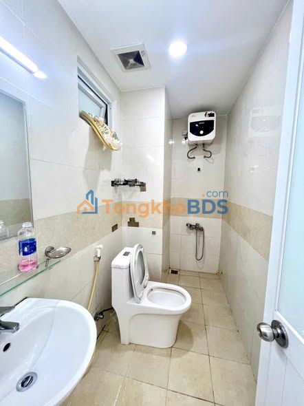 Cho thuê Căn hộ Phúc Đạt 2PN, Dĩ An - Giá 5 Triệu/tháng, Sẵn Sàng Ở Ngay!