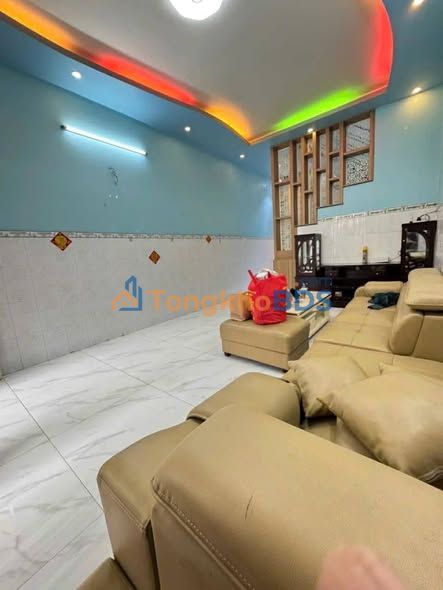 Nhà riêng Phạm Thế Hiển Q8 64m² 9.5tr - Ô tô vào tận nhà