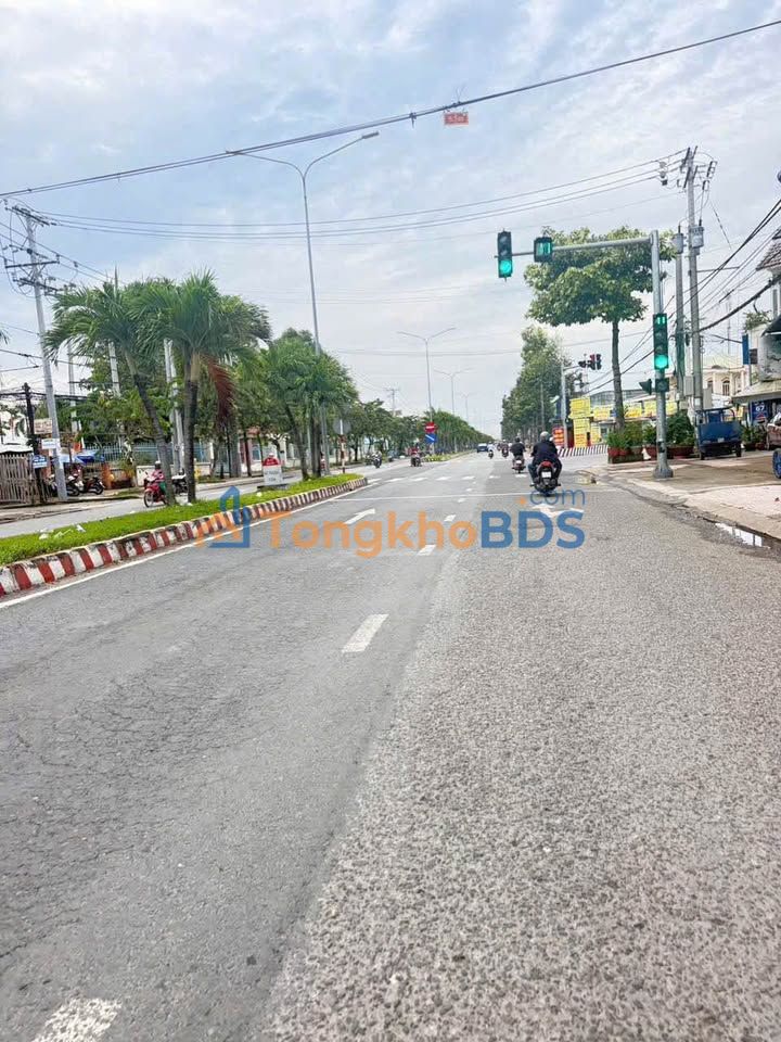 Nhà mặt tiền Phó Cơ Điều Long Hồ 110m² - Ô tô vào tận nhà