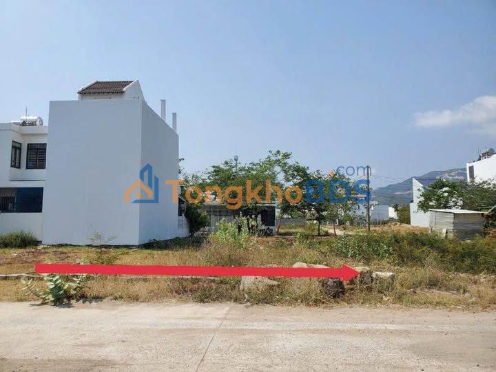 Đất nền Vạn Thạnh Nha Trang 81m² 2.3 tỷ - Đường to ô tô