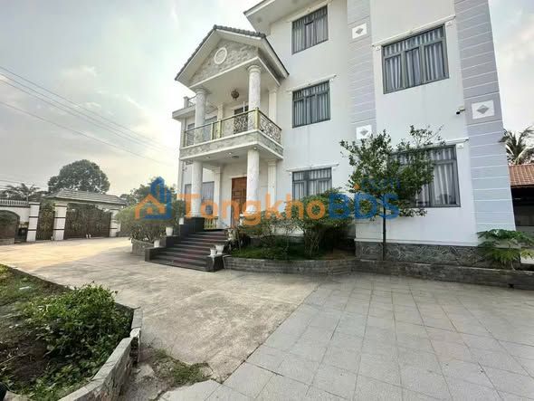 Townhouse Tân Hiệp 100 triệu/tháng - Thích hợp KD ngay