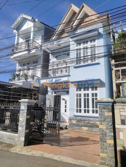 Nhà riêng Phan Chu Trinh Đà Lạt 12 triệu/tháng - Ô tô tận sân