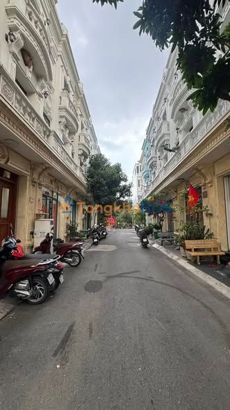 Nhà Tô Hiệu Tân Thới Hòa 68m² 10.2 tỷ - Ô tô vào tận nhà