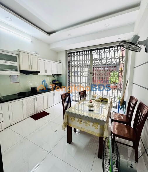 Nhà riêng Trịnh Đình Trọng Tân Phú 66m² 14.6 tỷ - Ô tô vào tận nhà