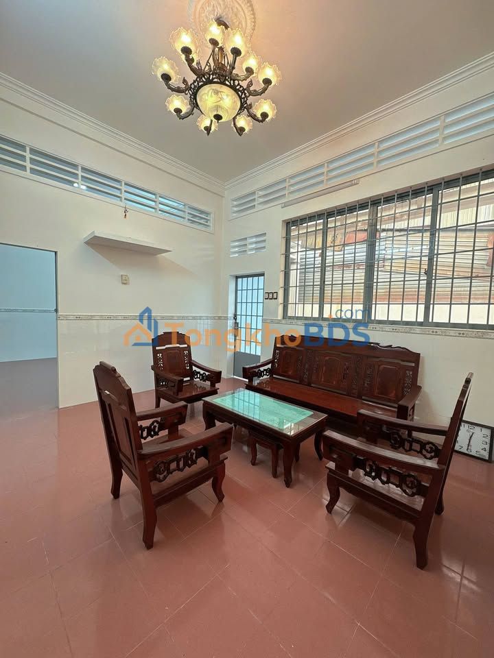 Nhà cho thuê Đồng Khởi Giồng Trôm 6 triệu - Sẵn sàng ở