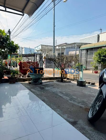 Đất Tặng Nhà Cấp 4, 100m2 Thổ Cư, Định Quán - Sổ Hồng Sẵn Sàng