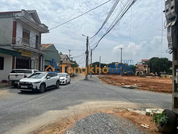 Đất Trưng Vương Việt Trì 100m2 4 tỷ - Đường ô tô