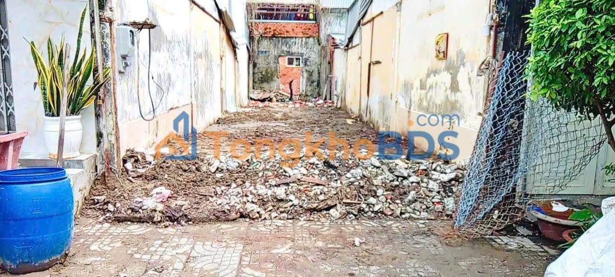 Bán Nền Thổ Cư 83.6m² Lê Đại Hành, TP. Cà Mau - Giá 1.8 Tỷ