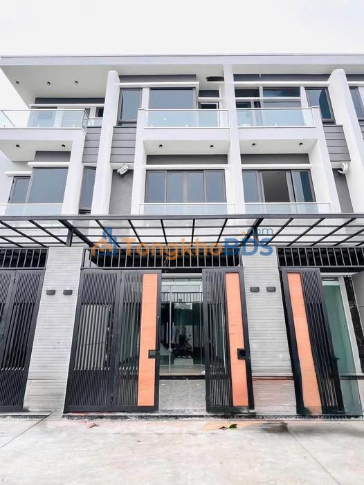 Nhà phố Tiền Phong Thái Bình 60m² 2 tỷ - Ô tô vào tận nhà