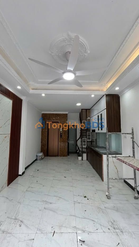 Nhà Cự Khối Long Biên 36m² giá 7 tỷ - Ô tô vào tận nhà