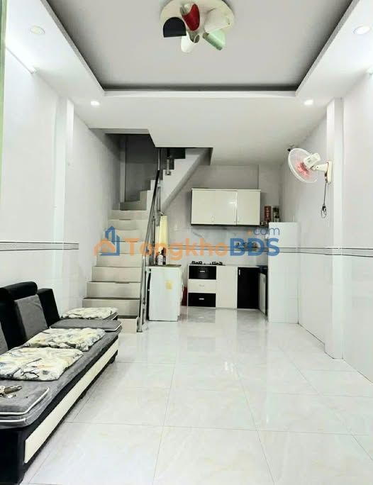 Nhà Quận 10 Đường 3/2 27m² giá 5 tỷ - Chính chủ bán