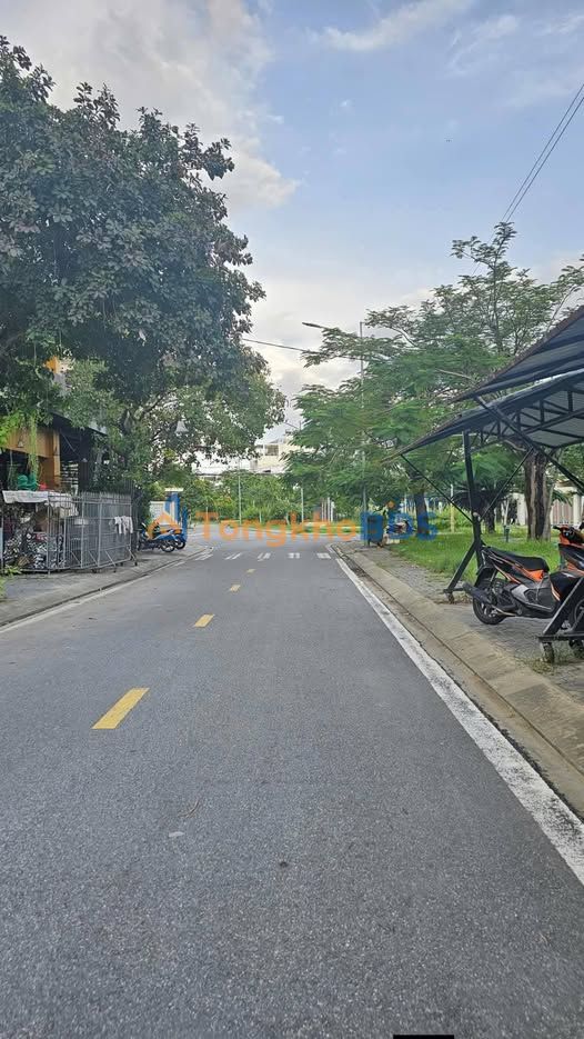 Đất liền kề Tam Kỳ Lạc Long Quân 300m² 9 tỷ - Hạ tầng hoàn thiện