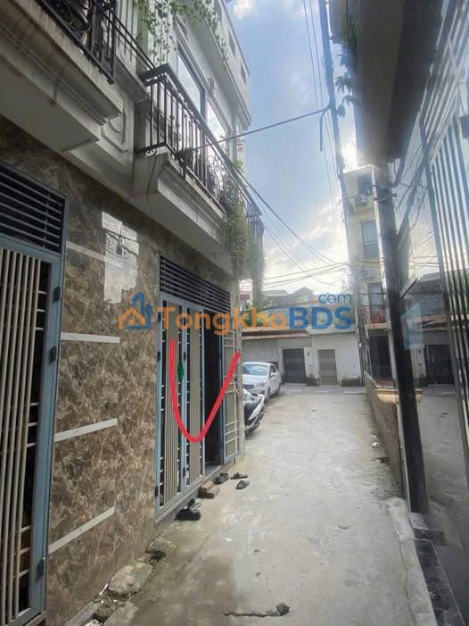 Nhà Đông La 31m² 4,5 tỷ - Ô tô vào tận nhà