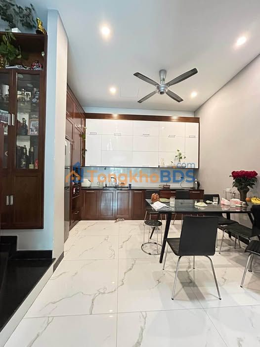Nhà Đại Mỗ Nam Từ Liêm 45m² 14 tỷ - Ô tô vào nhà