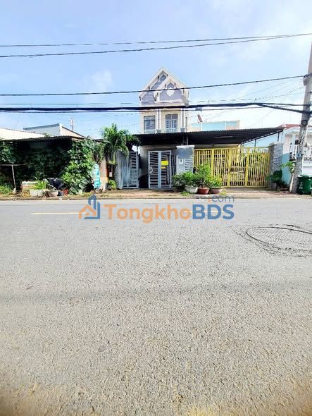 Nhà MT Dương Đình Cúc 200m² 10.4 tỷ - Vị trí đẹp