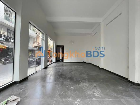 Mặt bằng Lê Văn Huân P13 Tân Bình 52m² 15 triệu - Mặt tiền kinh doanh