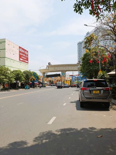 Nhà riêng Quốc Lộ 13 Thủ Đức 142m² 6.5 tỷ - Ô tô tận cửa