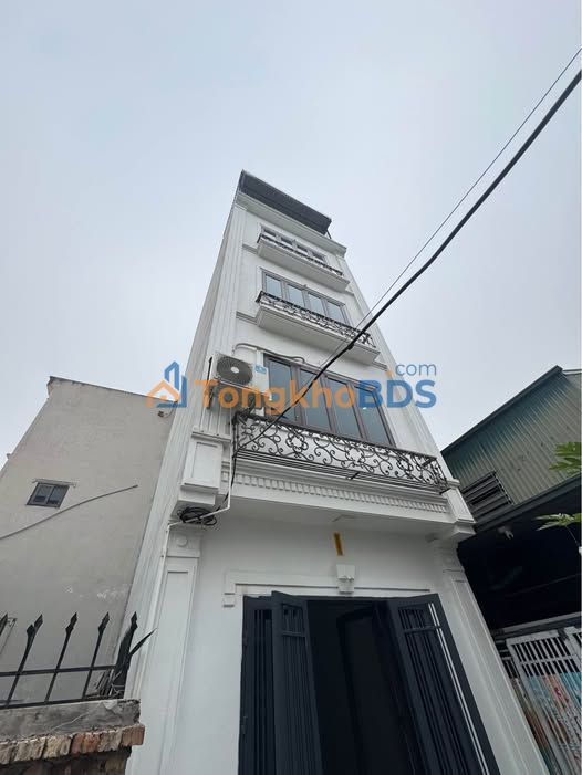 Nhà 30m² Sổ Đỏ Chính Chủ - Gần Vinhomes Đan Phượng, Ô Tô Tránh