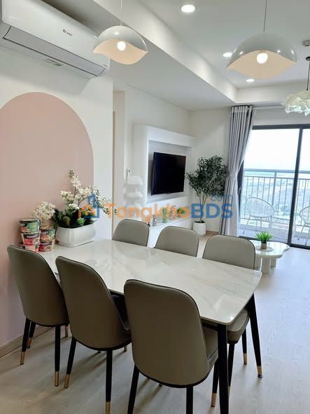 Căn hộ The Dragon Castle Hạ Long 3PN 1,x triệu - View đẹp