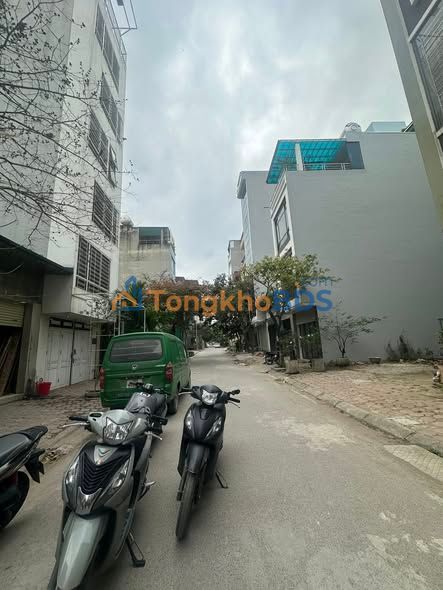 Đất Hoàng Công Hà Đông 200m² giá 13 tỷ - Hạ tầng hoàn thiện