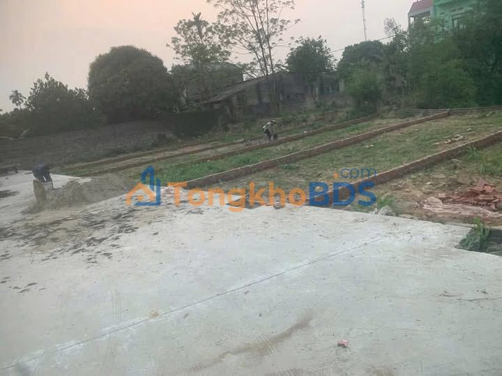 Dat nen Viet Tien 90m2 700 trieu - Tiem nang tang gia