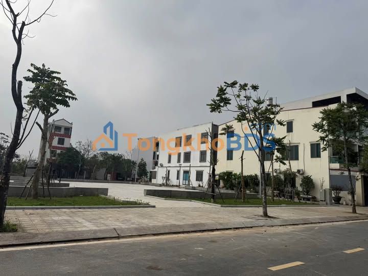 Đất KĐT Quảng Lợi Vĩnh Yên 101m² 3 tỷ - Đường to ô tô