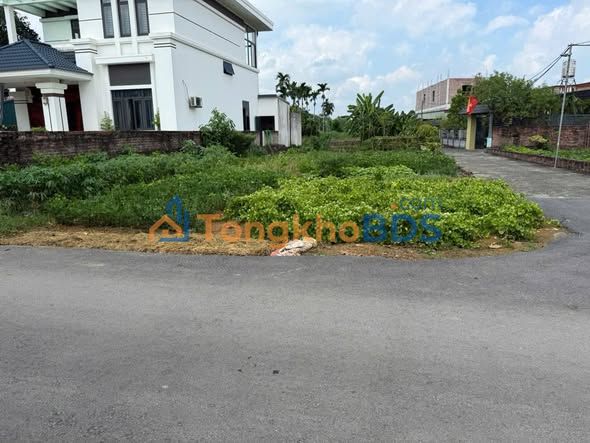 Đất nền Thôn 5 Phú Cát Quốc Oai 420m² - Sổ đỏ thổ cư