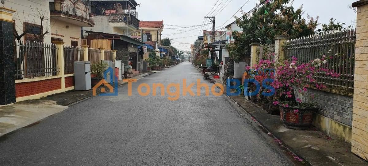 Đất 180m² Mặt Tiền 9.5m - Trục Xã, Nam Trực, Nam Định - Giá 2.x Tỷ