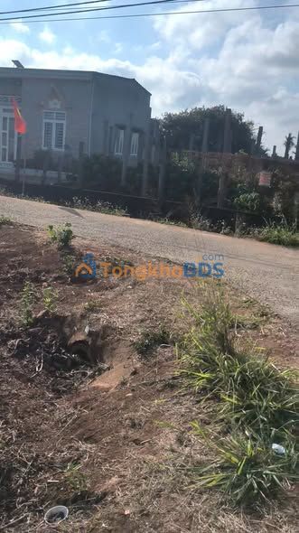 Đất nền Đường Rồng Cư M'gar 270m2 - Đường ô tô rộng