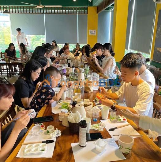 Nhà phố Tô Hiệu Cầu Giấy 205m² 40 triệu - Mặt tiền kinh doanh