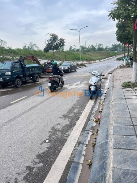 Kho xuong De Phuc Loi 120m2 12 trieu - Vua o vua kho