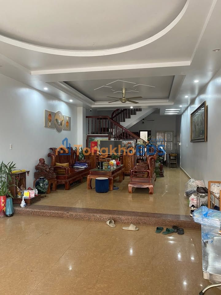 Nhà Khu Việt Phượng Phổ Yên 87m² 6 tỷ - Ô tô vào nhà