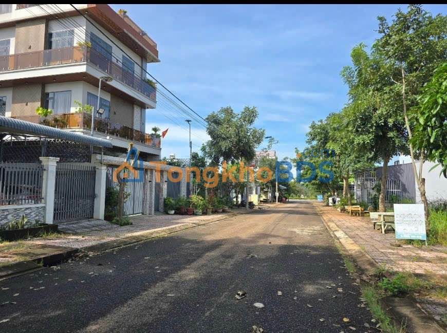 Đất Tân Phú Đồng Xoài 126m2 900tr-999tr - Giá tốt hiếm có