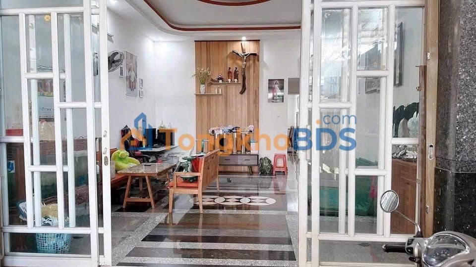 Nhà Mặt Tiền 5x30m Phường Thắng Lợi, Kon Tum - Giá 1.3 Tỷ, Sẵn Sàng Kinh Doanh