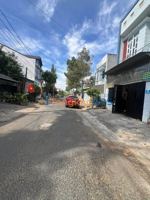 Nhà Mặt Tiền Kinh Doanh 92m² Huyện Sa Thầy - Giá 1 Tỷ Tốt Nhất