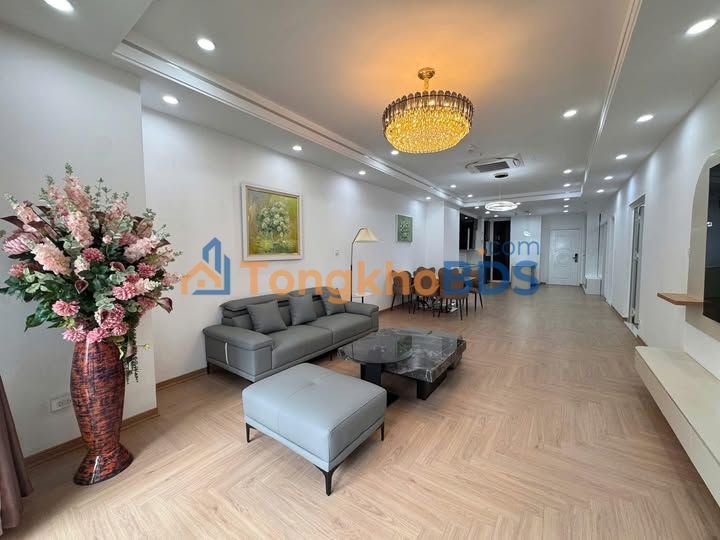 Căn hộ Royal City Thanh Xuân 15.5 triệu - Bàn giao ngay