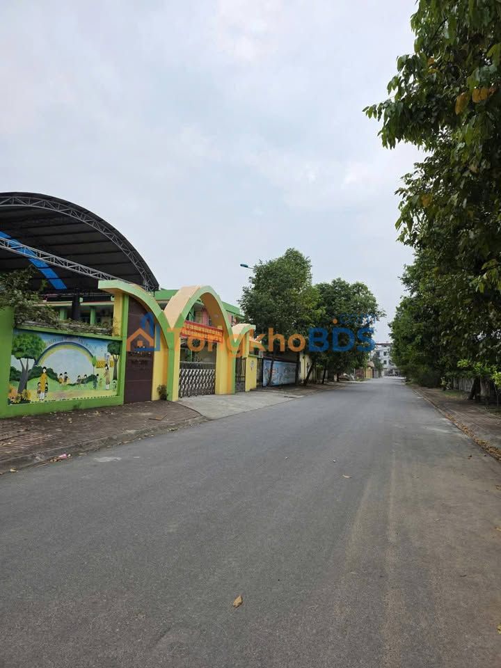 Đất nền Kinh Bắc Bắc Ninh 180m²/11 tỷ - Sổ đỏ chính chủ