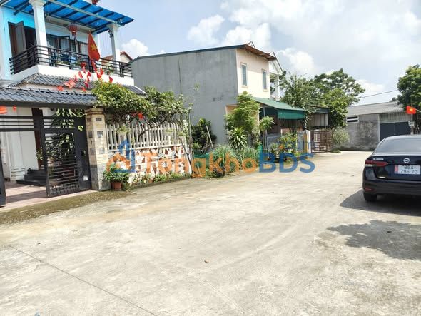 Nhà 2 Tầng 150m² Mặt Tiền 7.5m - Giá Đầu Tư 2.x Tỷ Tại Việt Trì