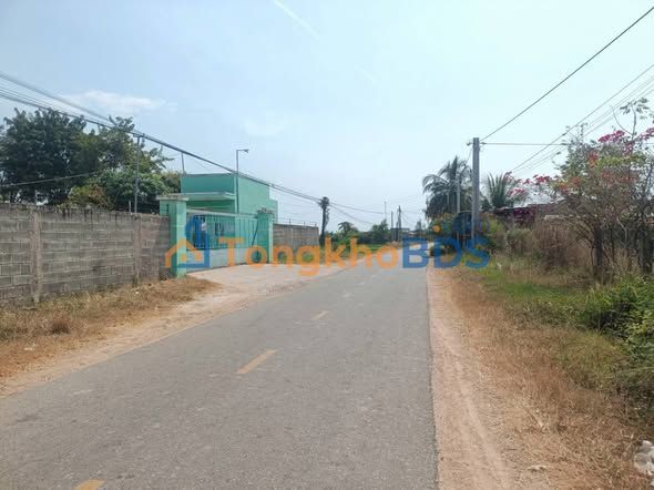 Đất Thổ Cư Phan Thiết 683m² - Giá Ngộp 999 Triệu, Sổ Hồng Sẵn Sàng