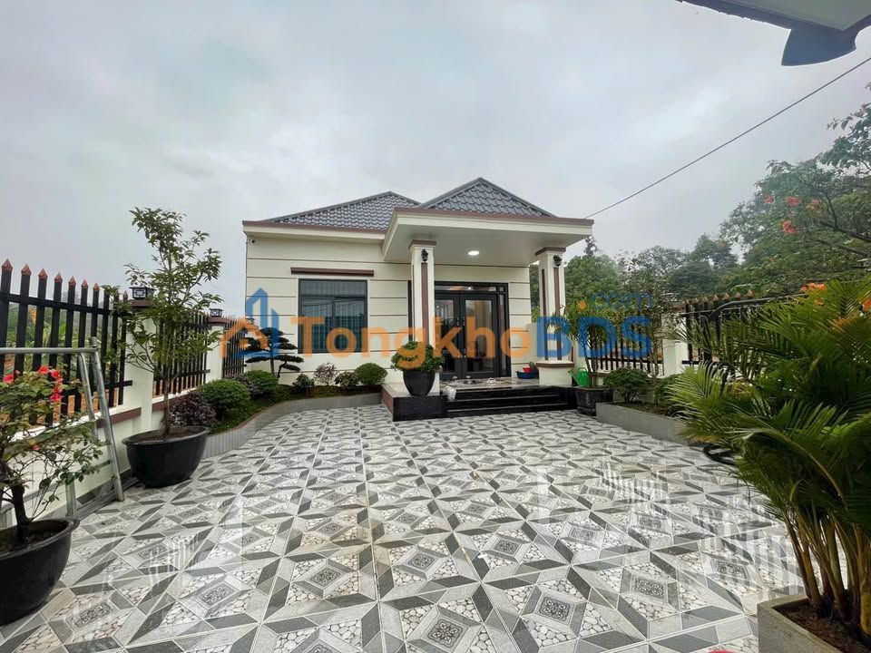 Townhouse Lào Cai Trần Hưng Đạo 200m² 2.3 tỷ - Sẵn sàng ở