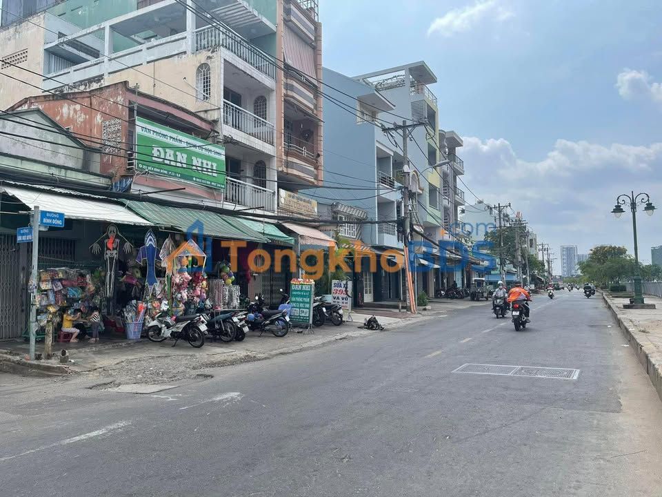 Nhà mặt tiền Trần Nguyên Hãn Q8 61m2 11.5 tỷ - Mặt tiền kinh doanh