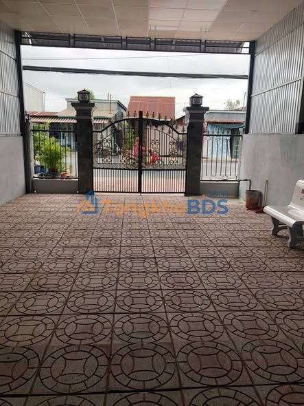 Cho thuê nhà mặt tiền Trần Phú, TP Hồng Ngự - 180m², kinh doanh đỉnh