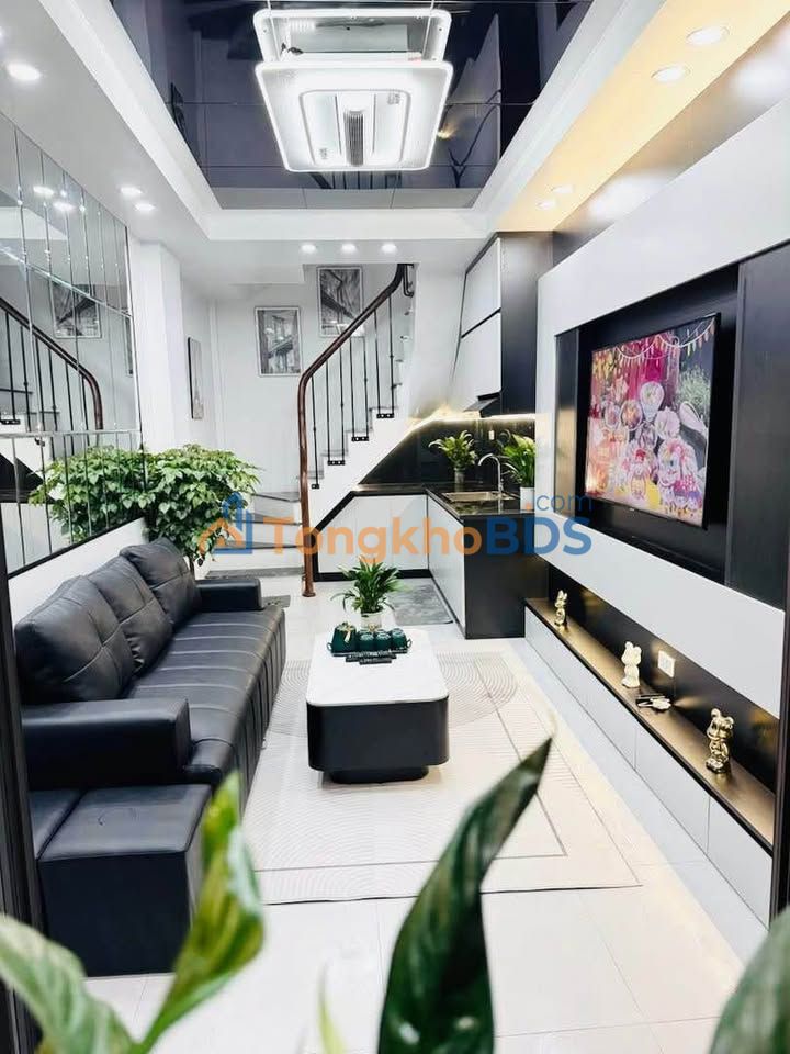 Nhà riêng Hai Bà Trưng 20m² 4,95 tỷ - Sẵn sàng ở ngay