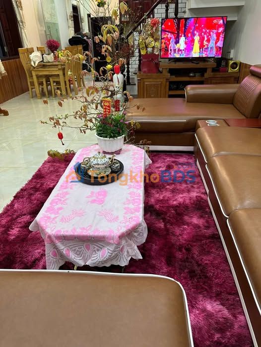 Cho thuê nhà mặt tiền Nguyễn Trường Tộ, 3PN full nội thất - 7 triệu/tháng